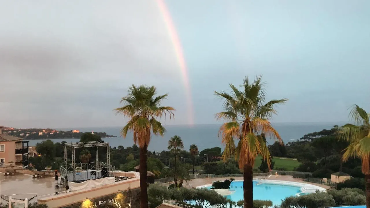 Cap Esterel, 2 Pieces, Jardin, Vue Mer Et Piscine Saint-Raphaël 公寓